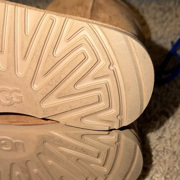 UGG Classic II Boot - Little Kid / Big Kid - Chestnut - Picture 6 of 10